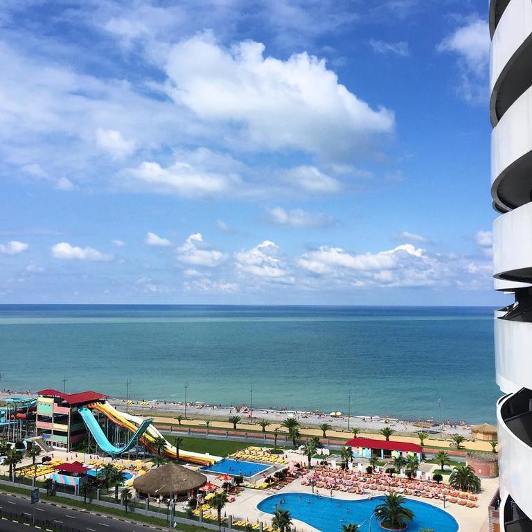 Orbi Dima Apart. Batumi Apartamento Exterior foto